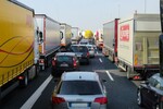 VozaÄ�i kamiona blokirali graniÄ�ne prelaze Kelebija i HorgoÅ¡