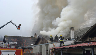 Opština Beočin ponudila sanaciju krovova stanova pogođenih požarom u Kolonijama