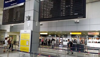 Putnici iz Srbije za Berlin već u avionu dobili formular za karantin