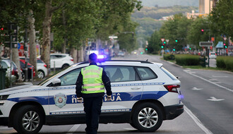 Saobraćajna policija najavljuje pojačanu kontrolu registracionih nalepnica na vozilima