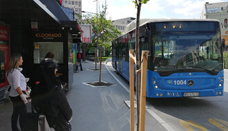 FOTO: Gradski autobusi ponovo na ulicama, prvi dan protekao bez gužvi