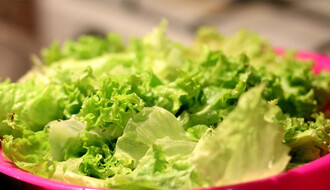 Zelena salata najrizičnija namirnica, evo šta treba raditi