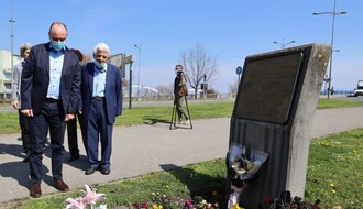 FOTO: Obeležena godišnjica pogibije Olega Nasova, žrtve NATO bombardovanja