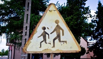 Kod novosadskih škola uskoro znakovi koji će meriti i opominjati vozače na brzinu