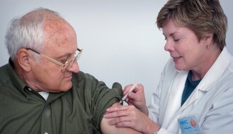 VUČIĆ: Vakcinacija protiv korona virusa počinje sutra, masovnije sredinom januara