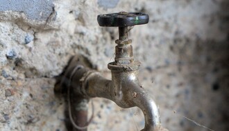 Delovi Novog Sada i Sremskih Karlovaca bez vode zbog havarije