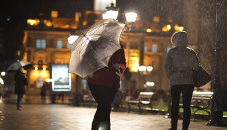 Foto priča: Kišne večeri, novosadske