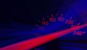 Vozač "audija" s novosadskim tablicama jurio auto-putem brzinom od skoro 240 kilometara na čas