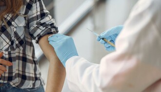 Novi Sad je i ove godine obezbedio besplatne HPV vakcine za decu od 12 do 18 godina