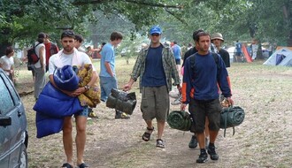 FOTO: Stigli prvi stanovnici Exit kampa