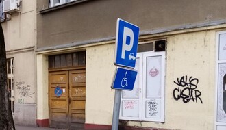 Duplo veća kazna za parkiranje na mesto predviđeno za osobe sa invaliditetom