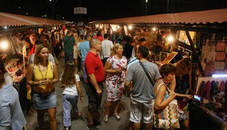 Održan prvi Novosadski noćni bazar na Ribljoj pijaci