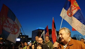 (FOTO I VIDEO)  "NS dnevnik uživo" na desetom protestu "1 od 5 miliona" u Novom Sadu