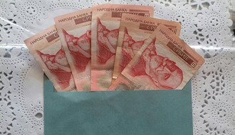 DRŽAVNA POMOĆ: Koliko će novca leći na račune građana Srbije u narednim mesecima