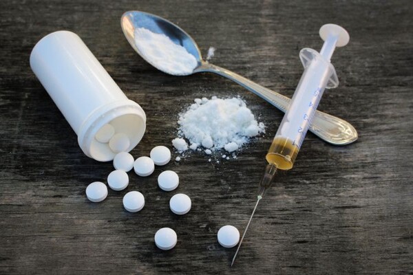 NOVI SAD: Policija zaplenila marihuanu, heroin i tablete