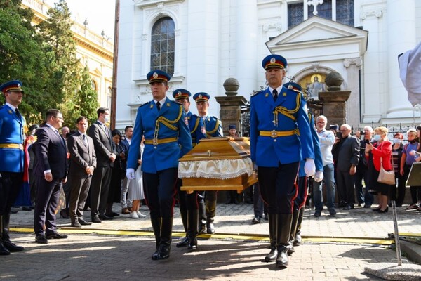 FOTO, VIDEO: General Đorđe Stratimirović posle 113 godina sahranjen u Sremskim Karlovcima