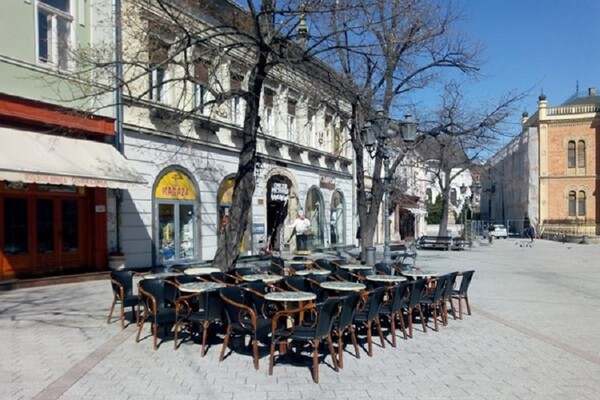 Vlada Srbije skratila radno vreme kafića, prodavnica, bioskopa, kladionica... do 21 sat